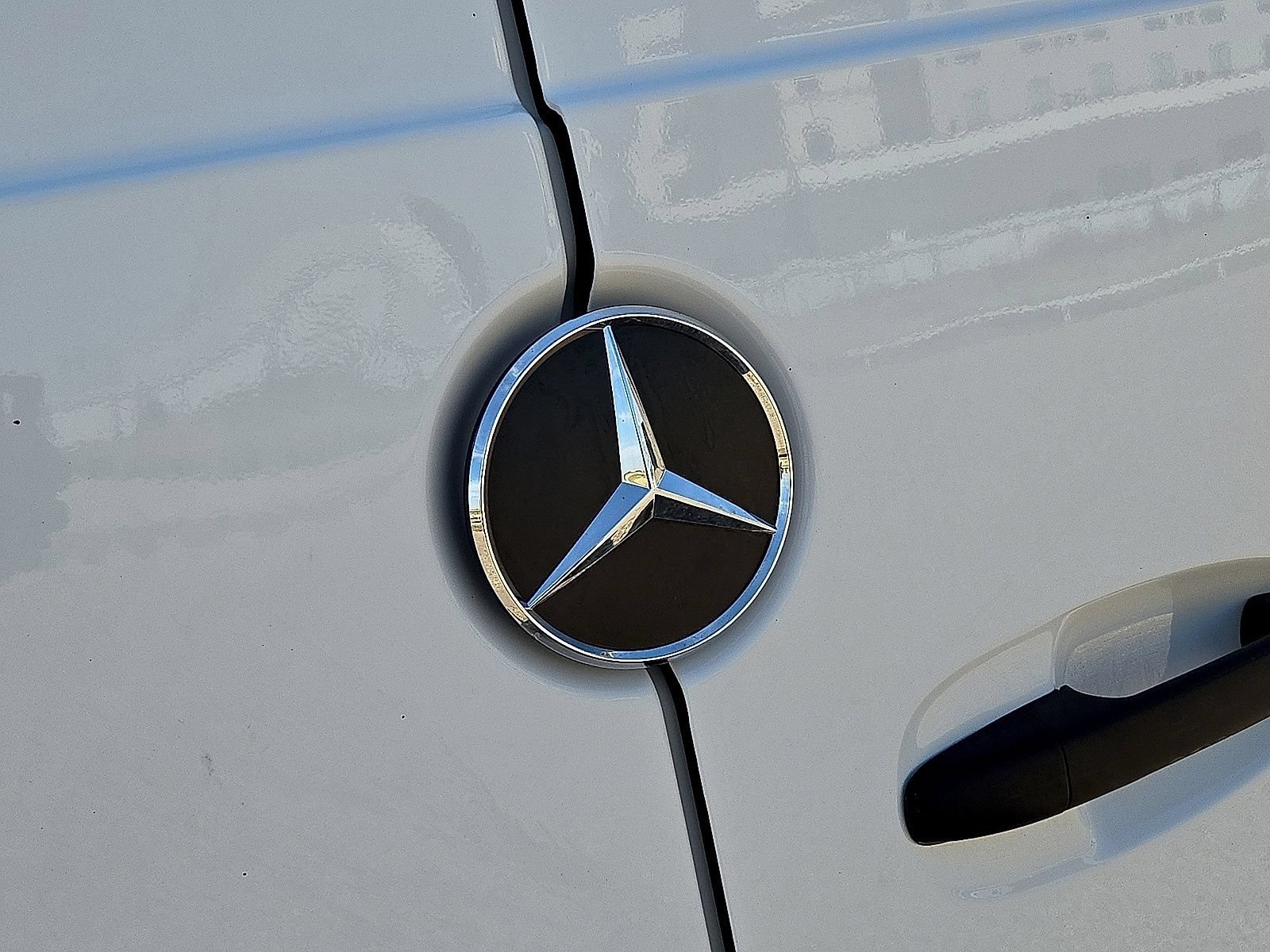 Used 2025 Mercedes-Benz Sprinter 2500 image 13