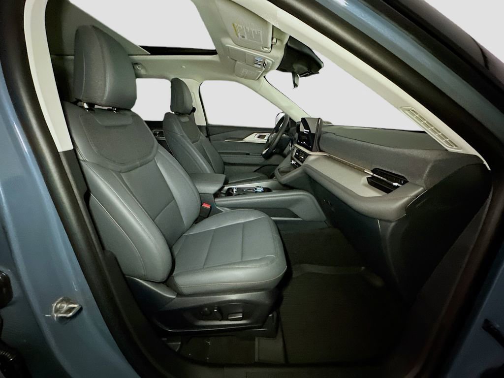 New 2026 Ford Explorer Active w/ Active Comfort Package image 36