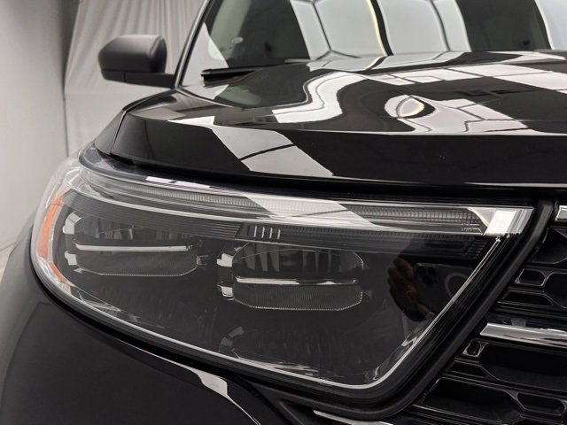 Used 2023 Ford Explorer XLT w/ Equipment Group 202A image 14