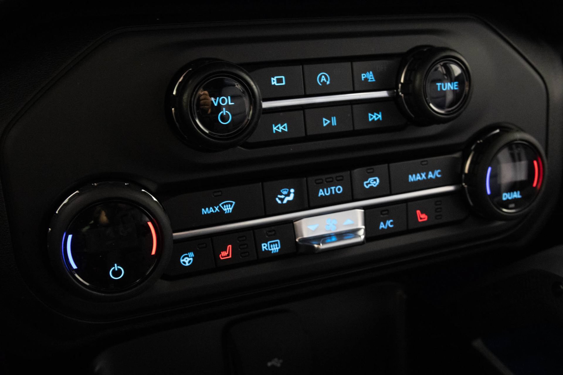 Used 2024 Ford Bronco Outer Banks AWD/4WD image 30