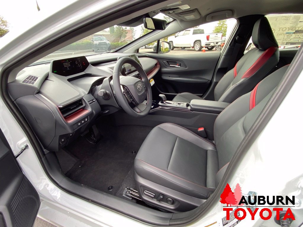 New 2027 Toyota Prius Plug-In Hybrid FWD image 27