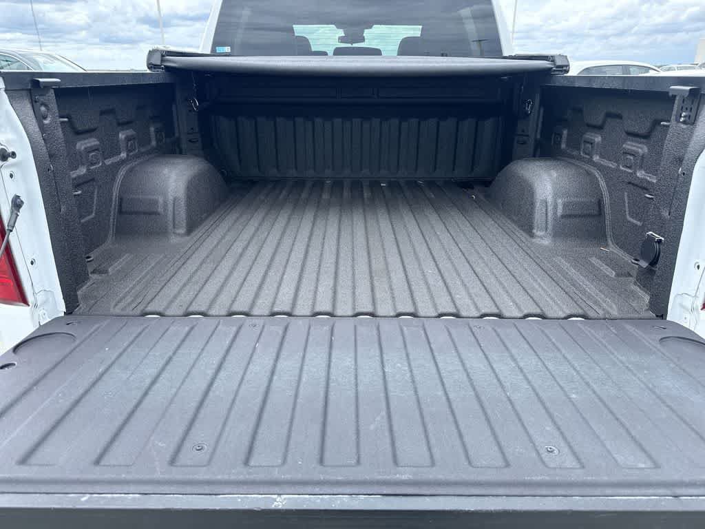 Used 2024 Chevrolet Silverado 1500 Custom RWD image 24