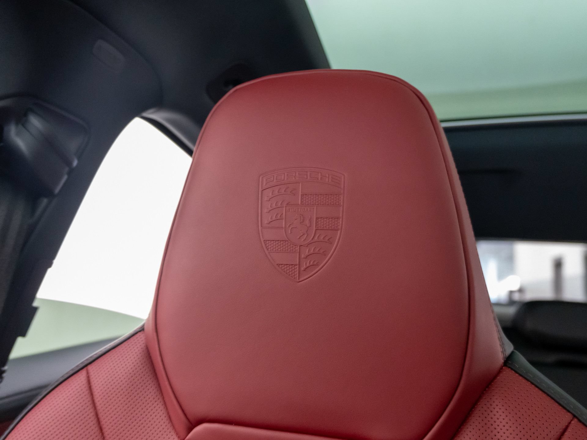 New 2026 Porsche Cayenne Coupe AWD/4WD image 32
