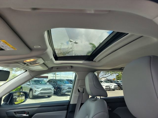 Used 2024 Toyota Highlander XLE image 13