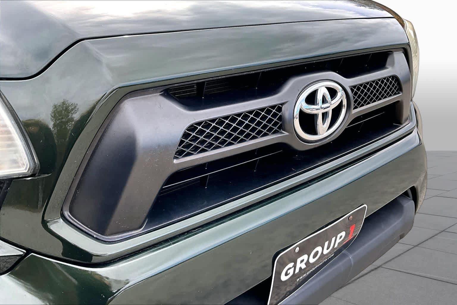 Used 2014 Toyota Tacoma 4x4 Double Cab w/ TRD Sport Package image 31