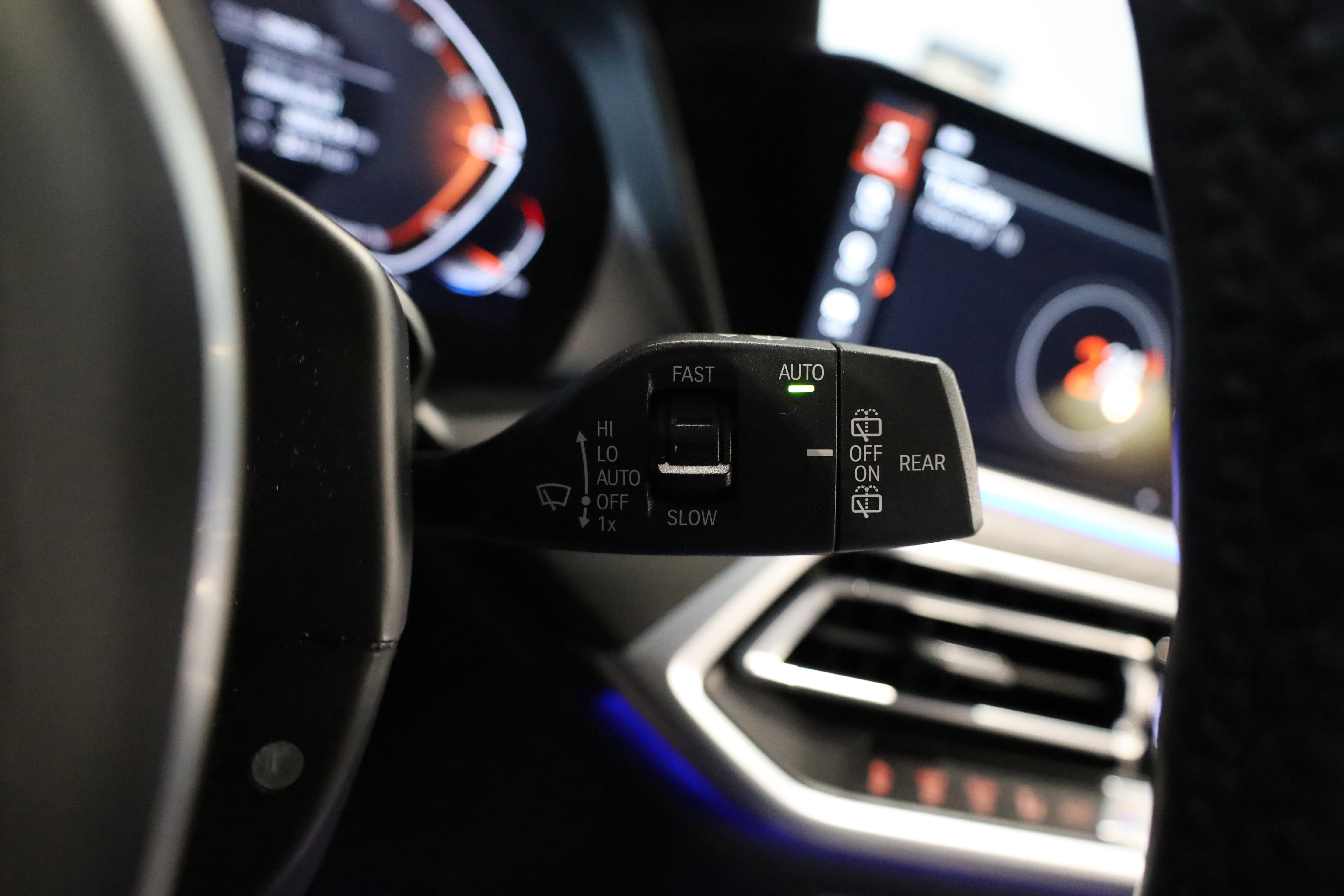 Used 2022 BMW X7 xDrive40i w/ M Sport Package image 24