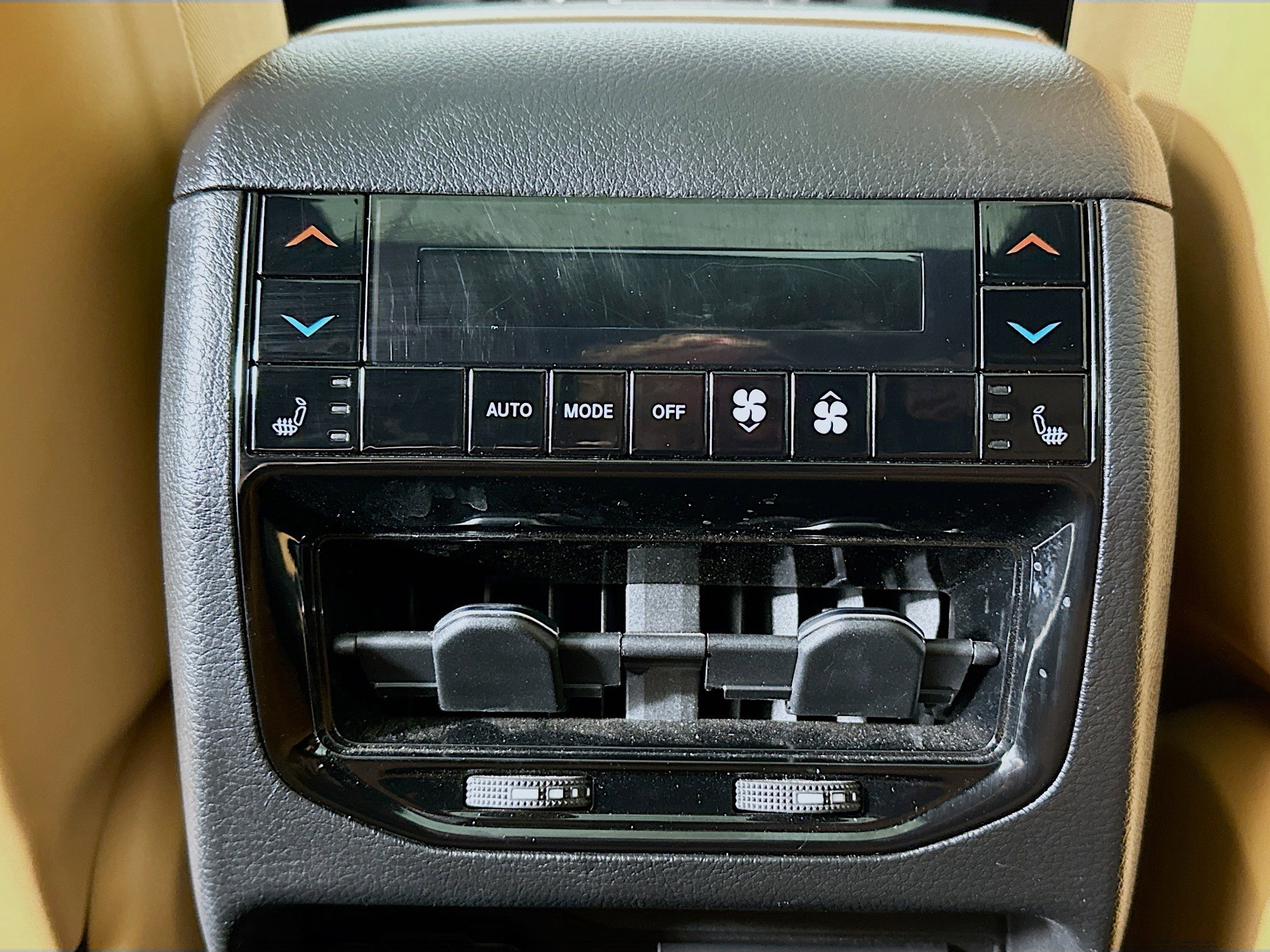 Used 2023 Jeep Grand Cherokee Summit w/ Advanced Protech Group IV image 28