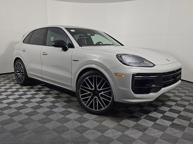 New 2026 Porsche Cayenne Turbo image 9