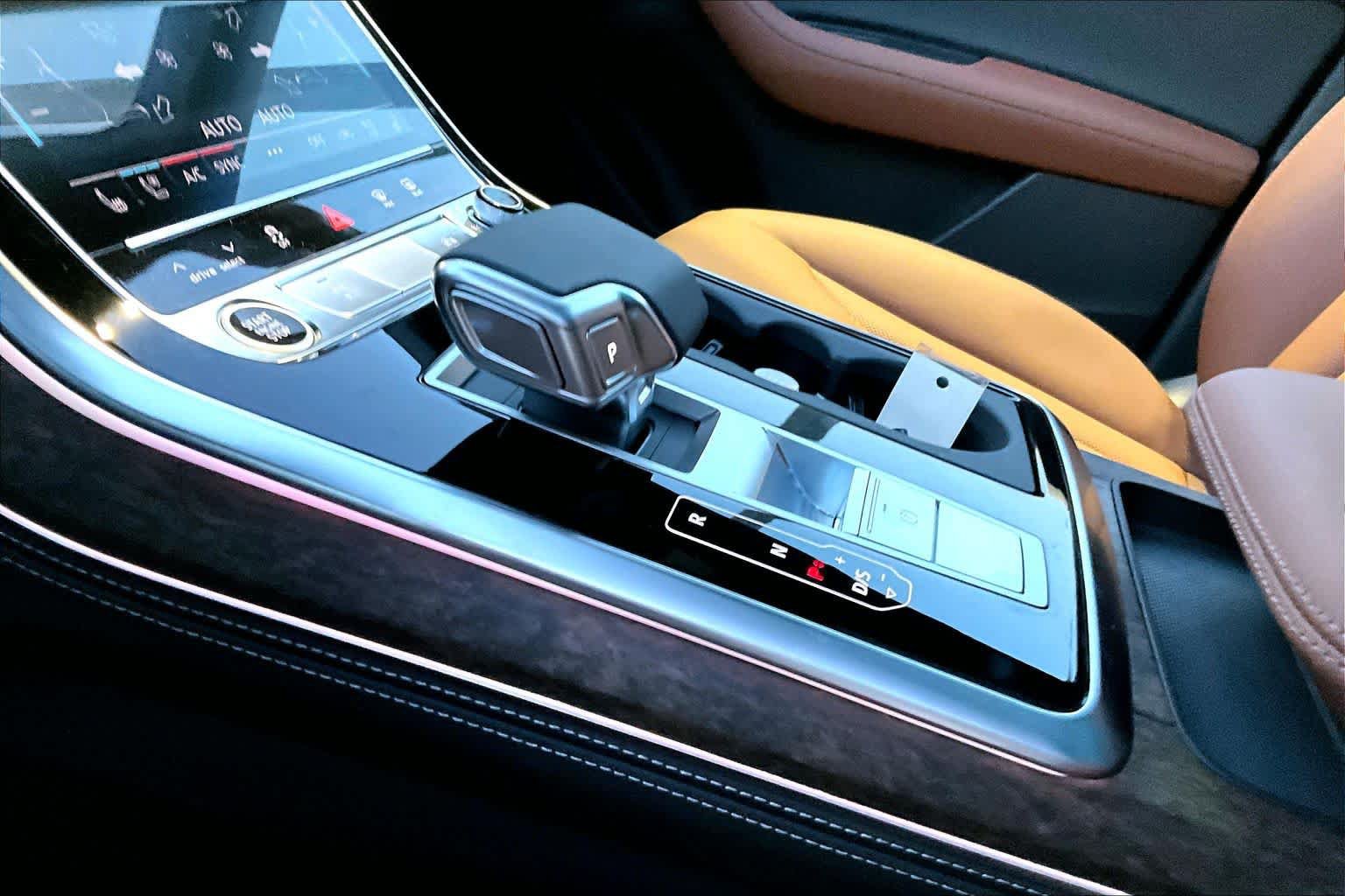 New 2027 Audi Q8 Premium Plus AWD/4WD image 7