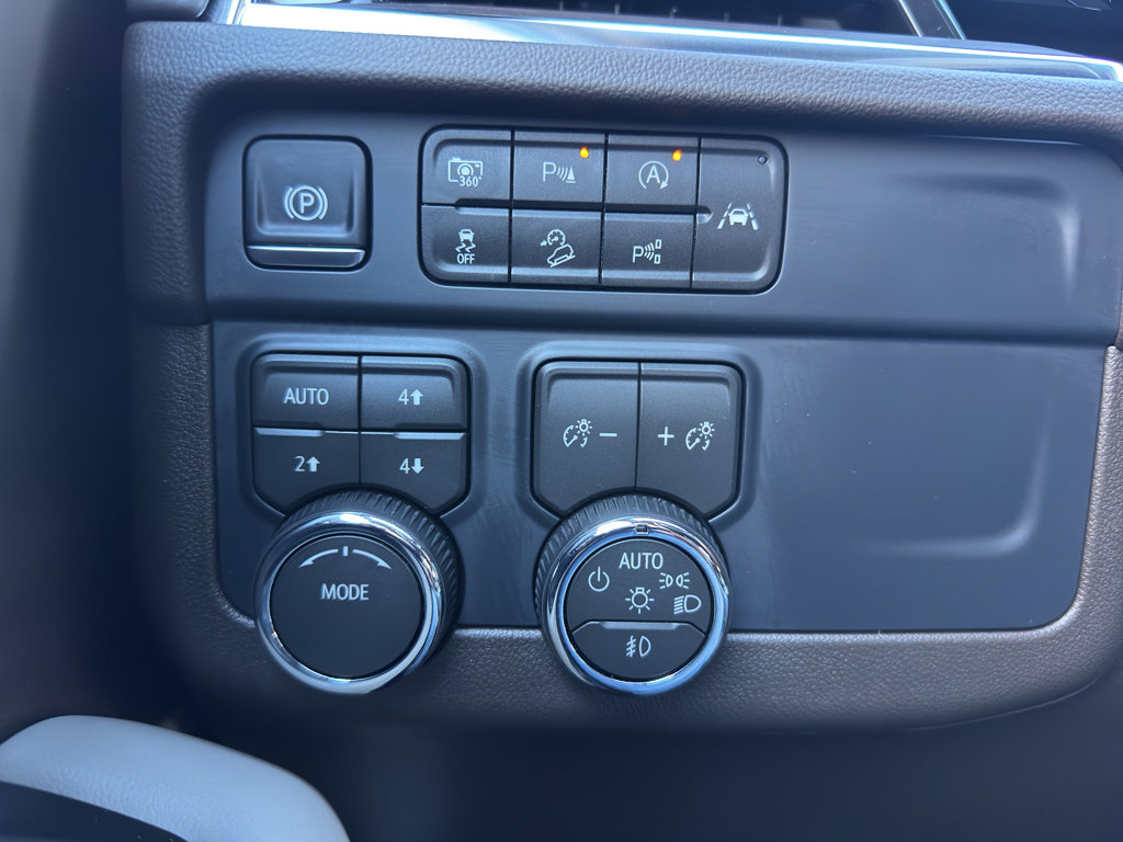 New 2026 Chevrolet Suburban Z71 image 26