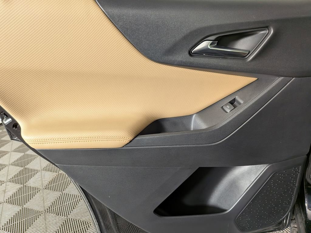 Used 2026 Chevrolet Equinox ACTIV w/ Convenience Package III image 36