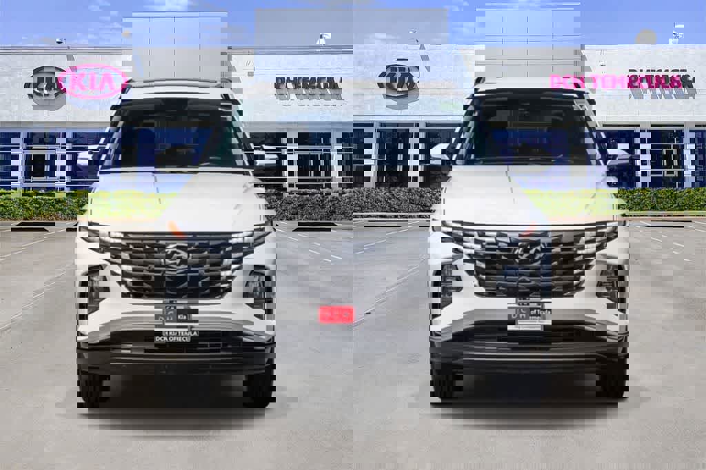 Used 2023 Hyundai Tucson SEL w/ Convenience Package image 2