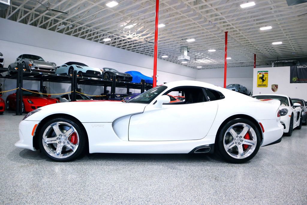 Used 2015 Dodge Viper w/ Quick Order Package 22J GT image 3