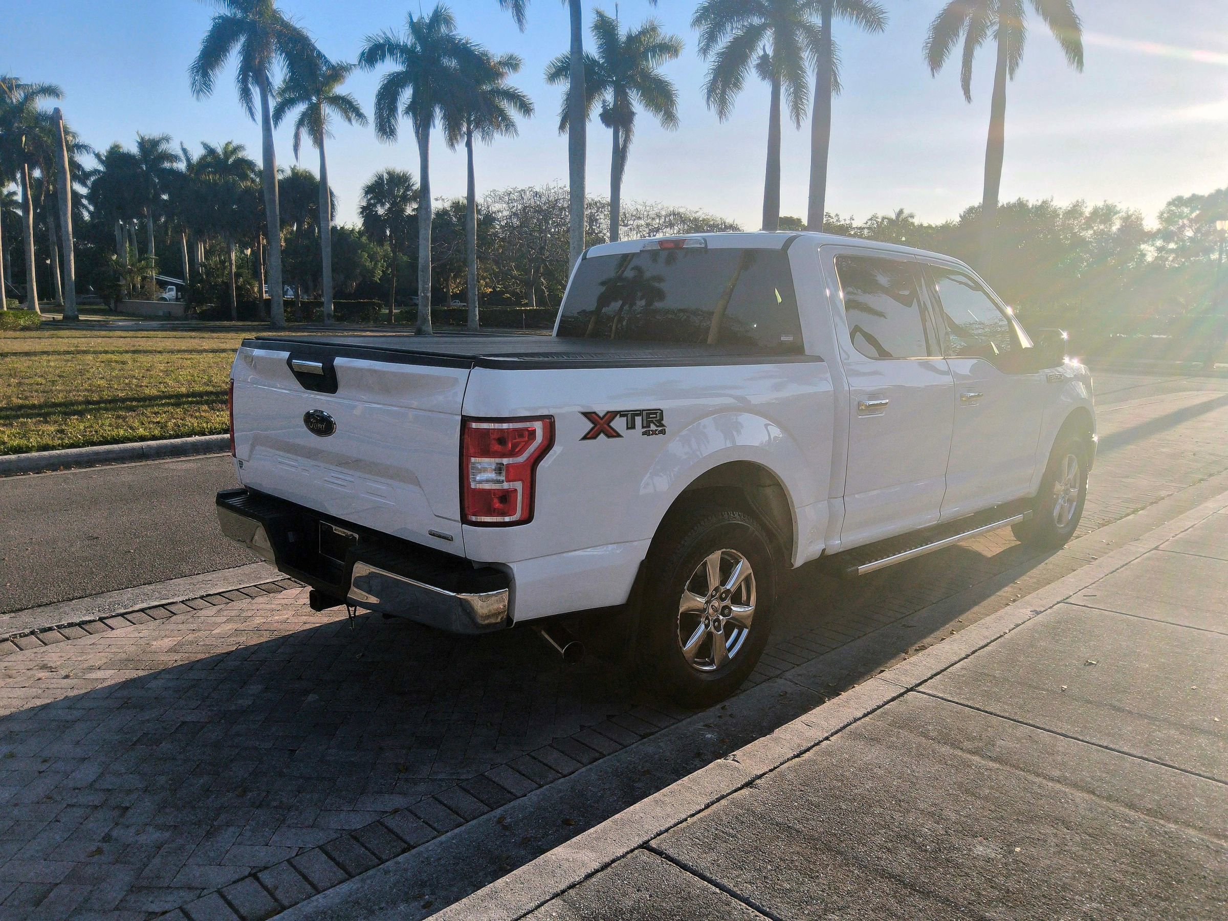 Used 2018 Ford F150 XLT w/ XTR Package image 18