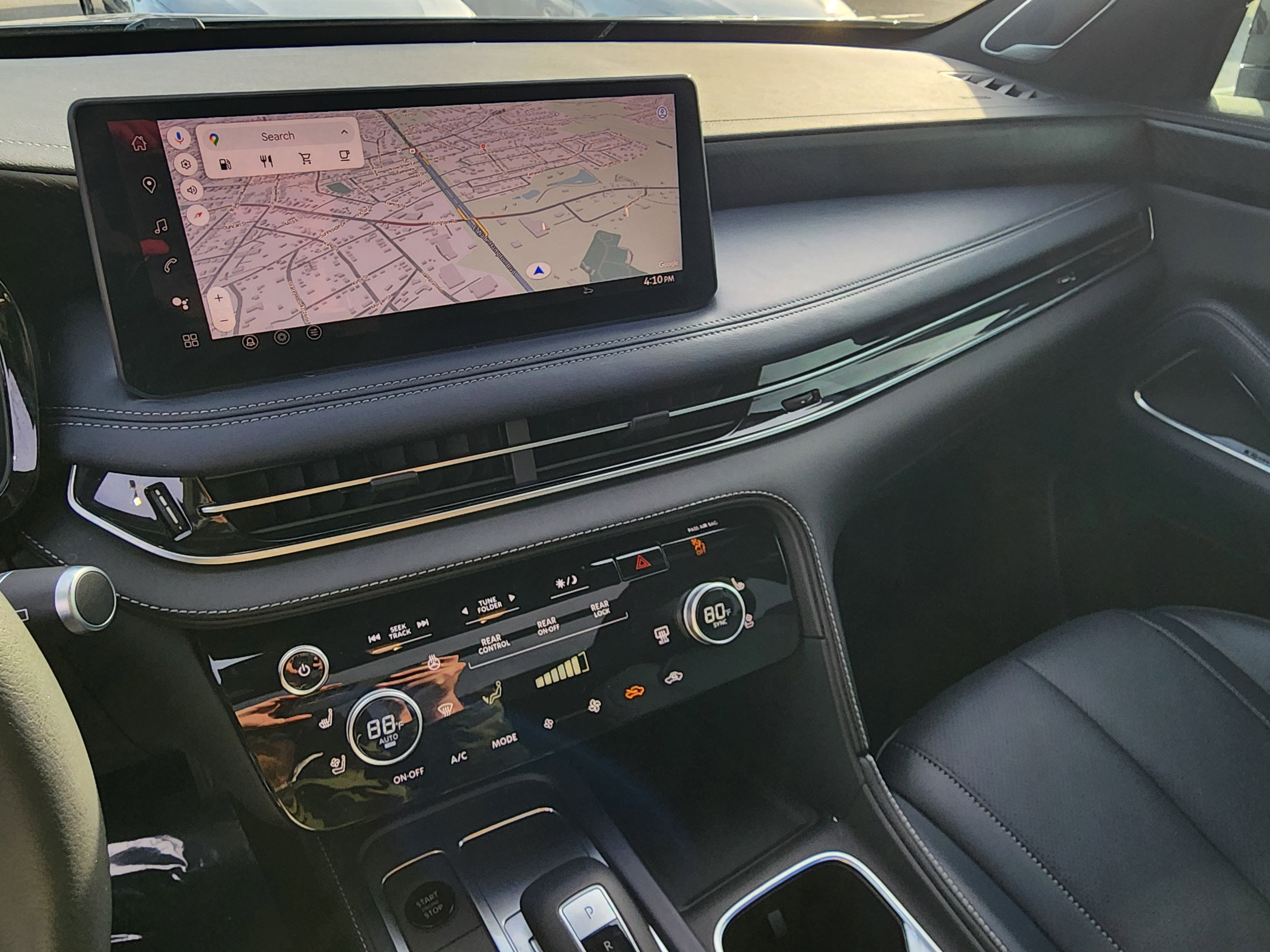 Used 2026 INFINITI QX60 Sport w/ Dark Cargo Package image 19