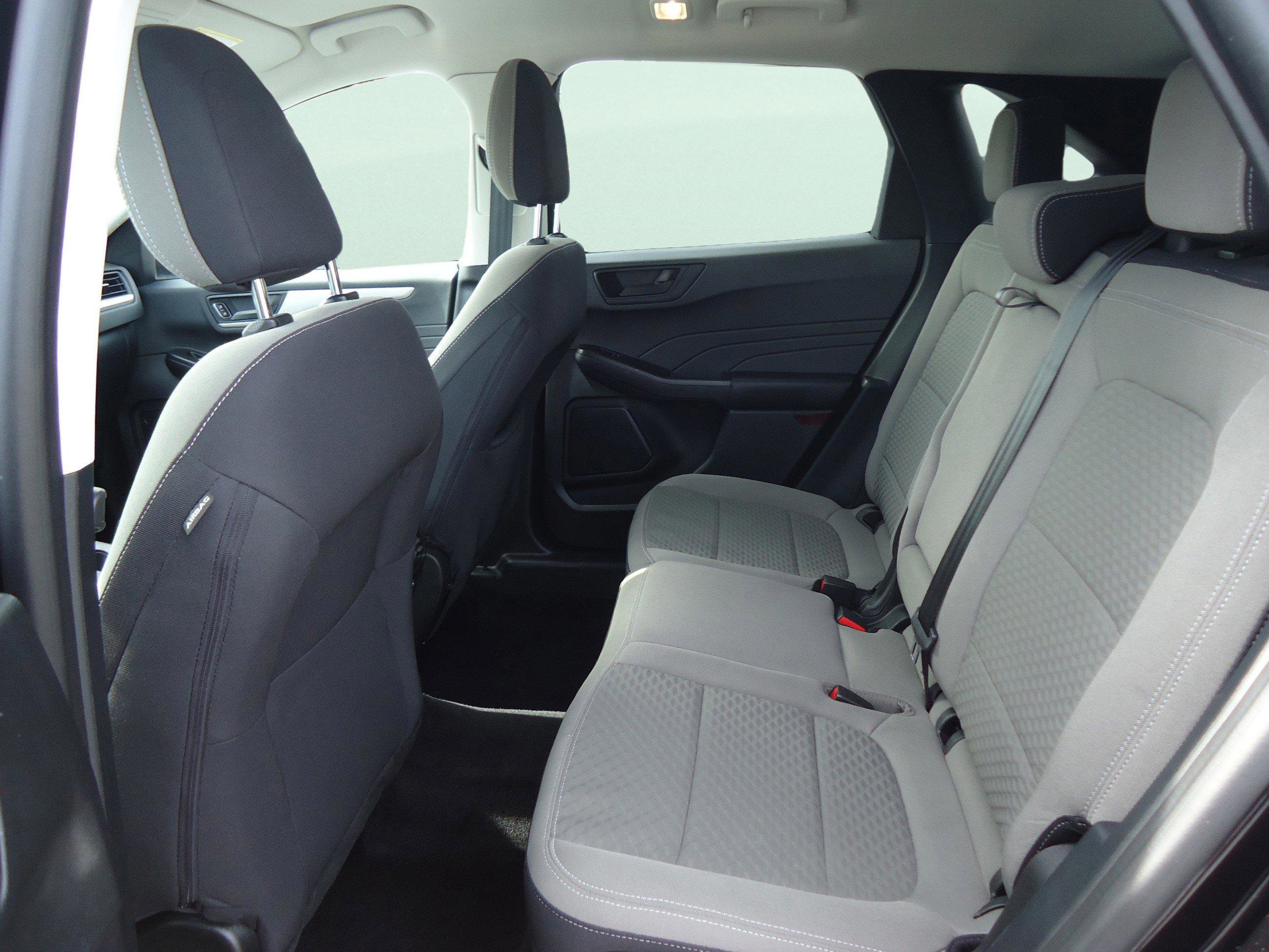 Used 2022 Ford Escape SE w/ Convenience Package image 26