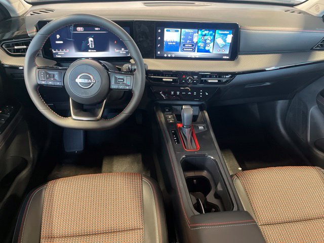 New 2027 Nissan Kicks SR w/ Cold Weather Package FWD image 10