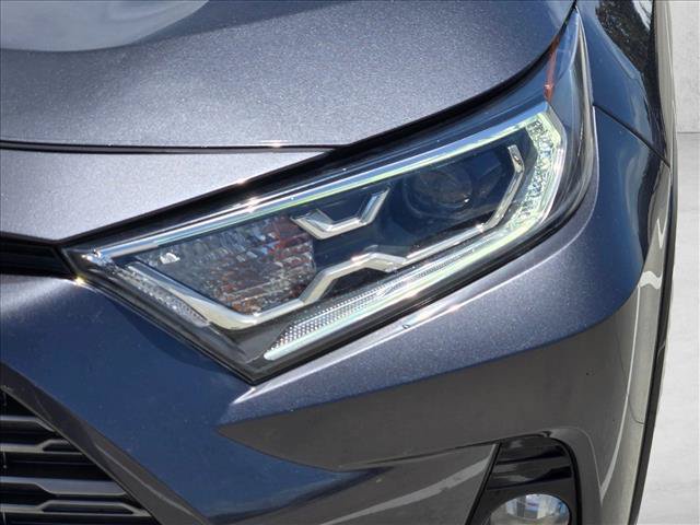 Used 2019 Toyota RAV4 XSE AWD/4WD image 6