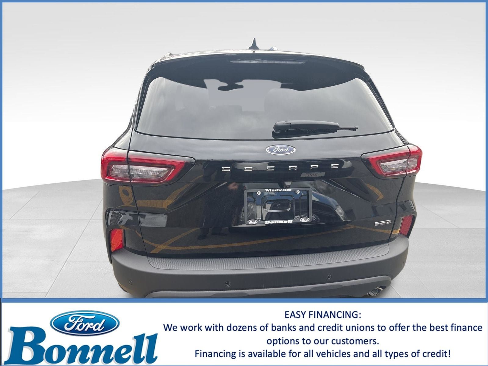 New 2025 Ford Escape ST-Line Select w/ Tech Pack #2 AWD/4WD image 4