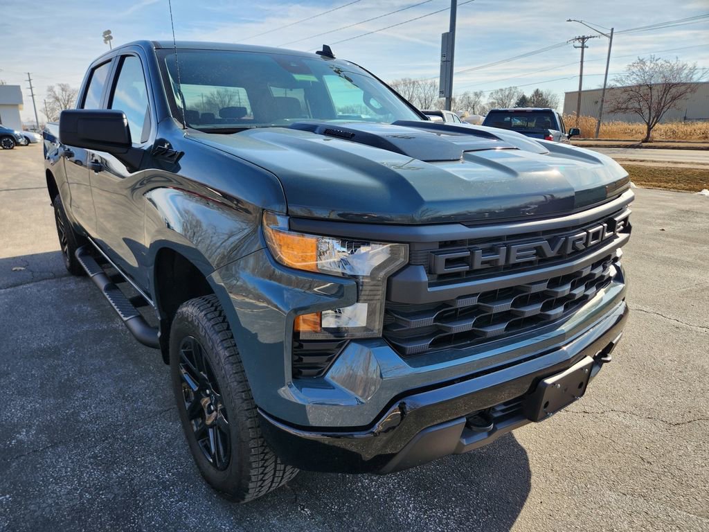 New 2025 Chevrolet Silverado 1500 Custom Trail Boss w/ Turbomax Blackout Package image 1