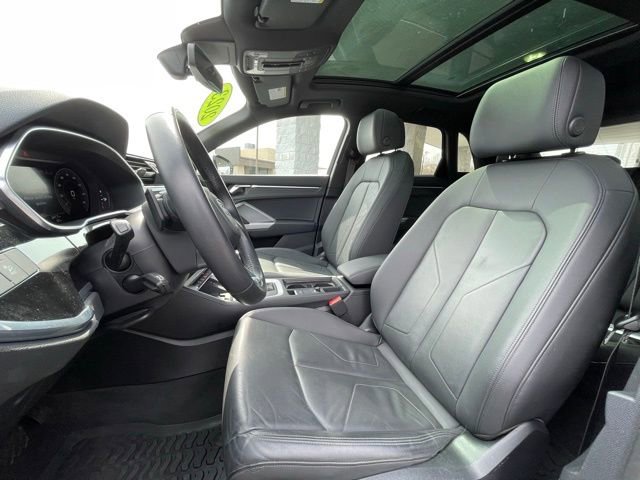 Used 2023 Audi Q3 2.0T Premium Plus w/ Premium Plus Package image 12