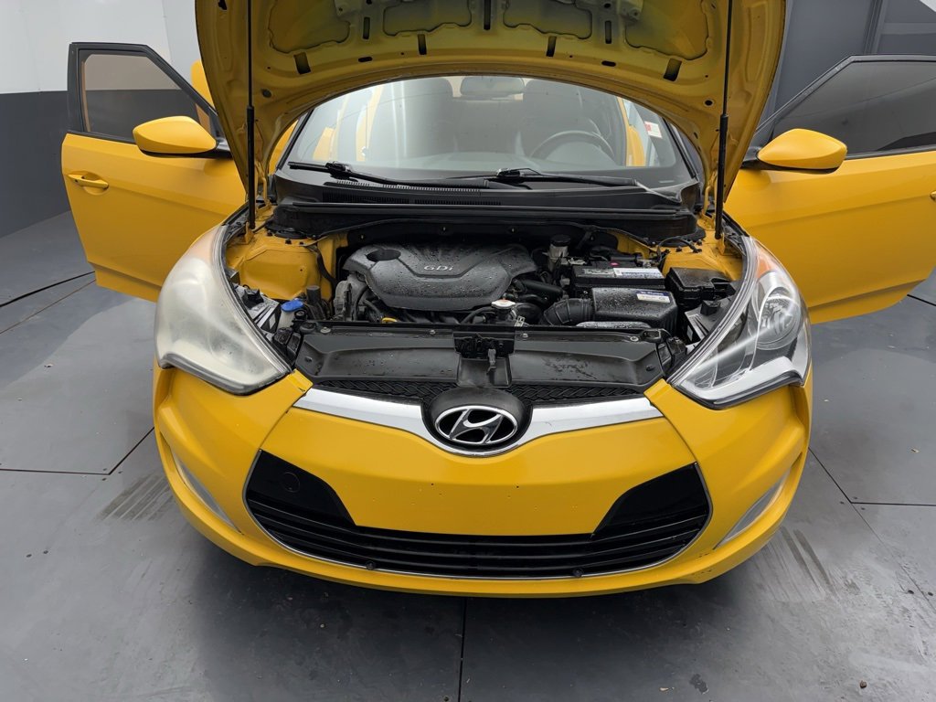 Used 2016 Hyundai Veloster w/ Option Group 03 image 15