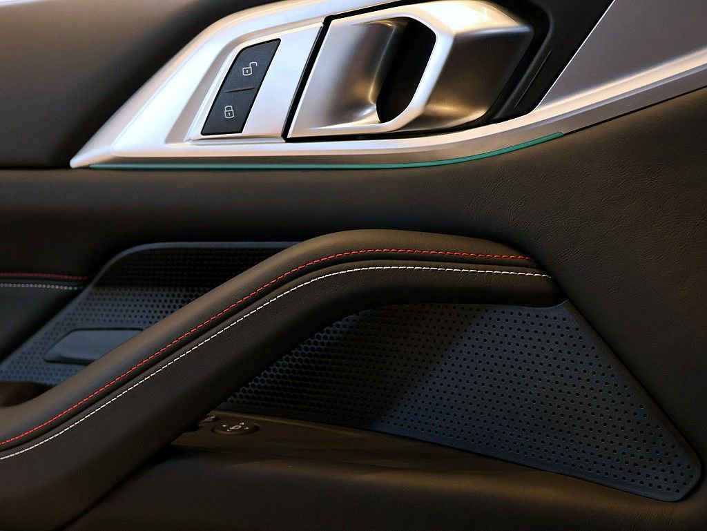 Used 2023 BMW M4 CSL image 64