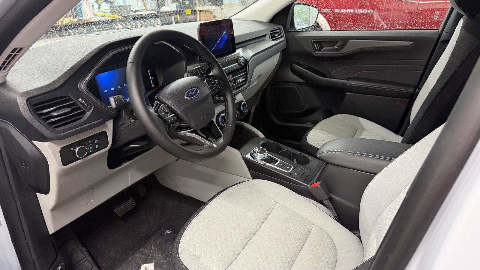 New 2025 Ford Escape Active w/ Cold Weather Package image 23