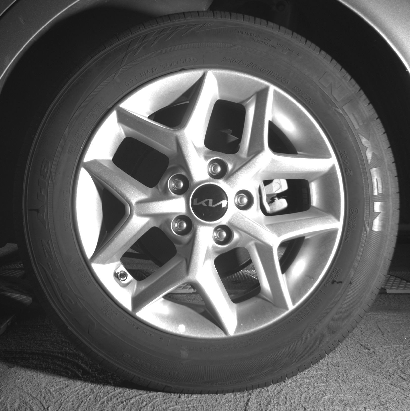 Used 2025 Kia Soul LX w/ LX Technology Package FWD image 21