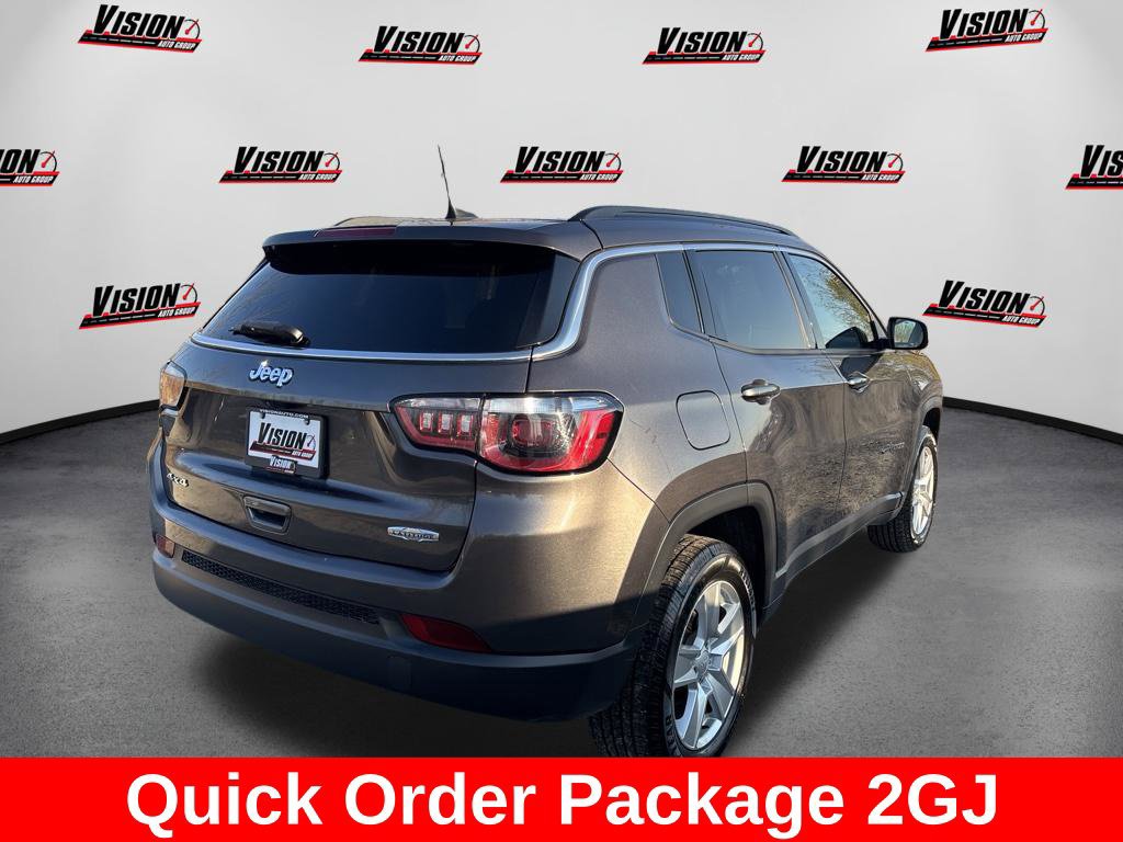 Used 2022 Jeep Compass Latitude w/ Convenience Group AWD/4WD image 4