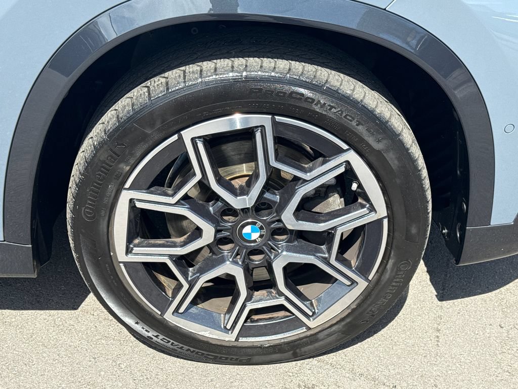 Used 2023 BMW X1 xDrive28i AWD/4WD image 7