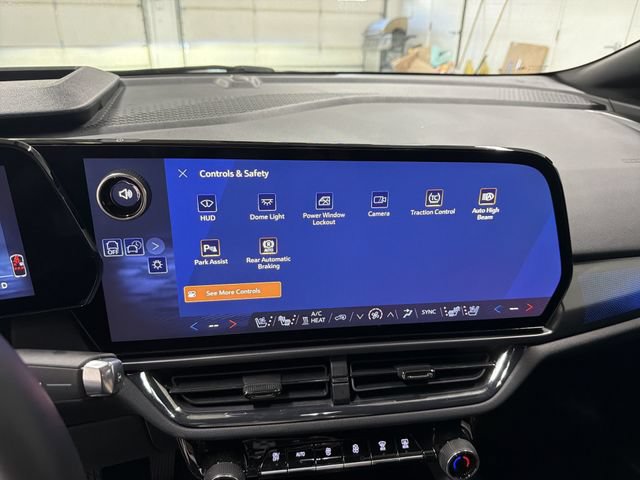 Certified 2026 Chevrolet Equinox EV RS w/ Convenience Package II AWD/4WD image 30