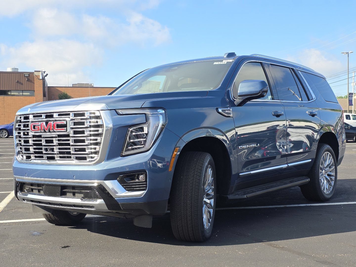 New 2026 GMC Yukon Denali w/ Advanced Technology Package AWD/4WD image 16