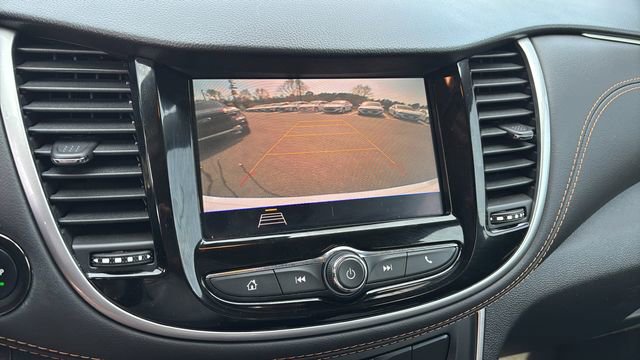 Used 2022 Chevrolet Trax LT w/ Driver Confidence Package image 26