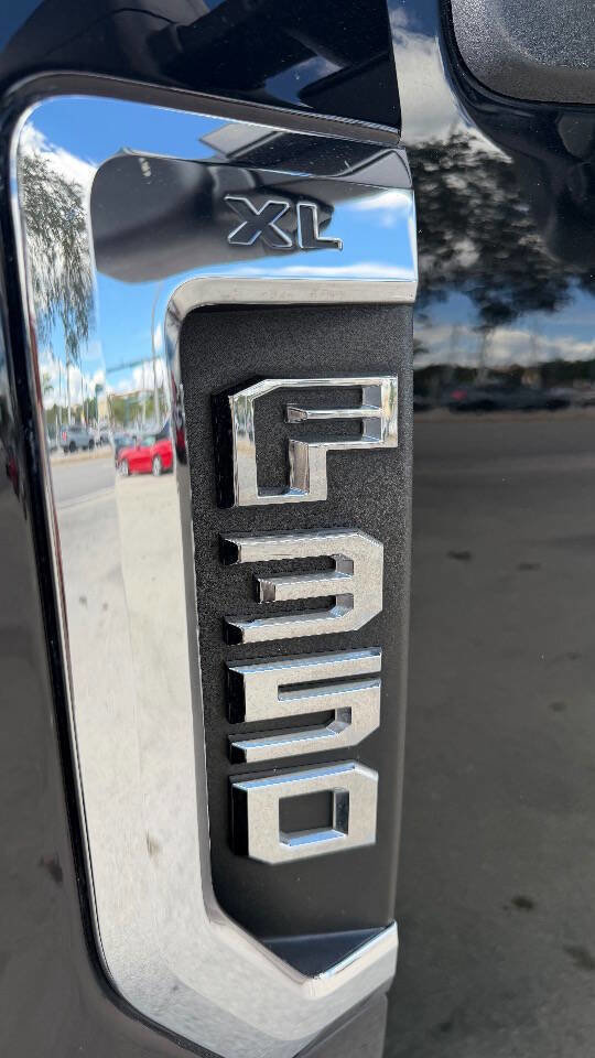 Used 2021 Ford F350 XL w/ Power Equipment Group image 16