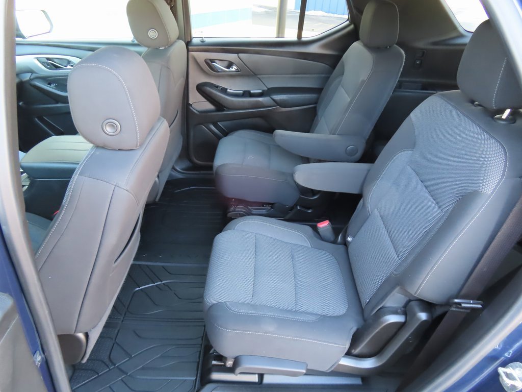 Certified 2022 Chevrolet Traverse LT w/ LPO, Floor Liner Package image 26