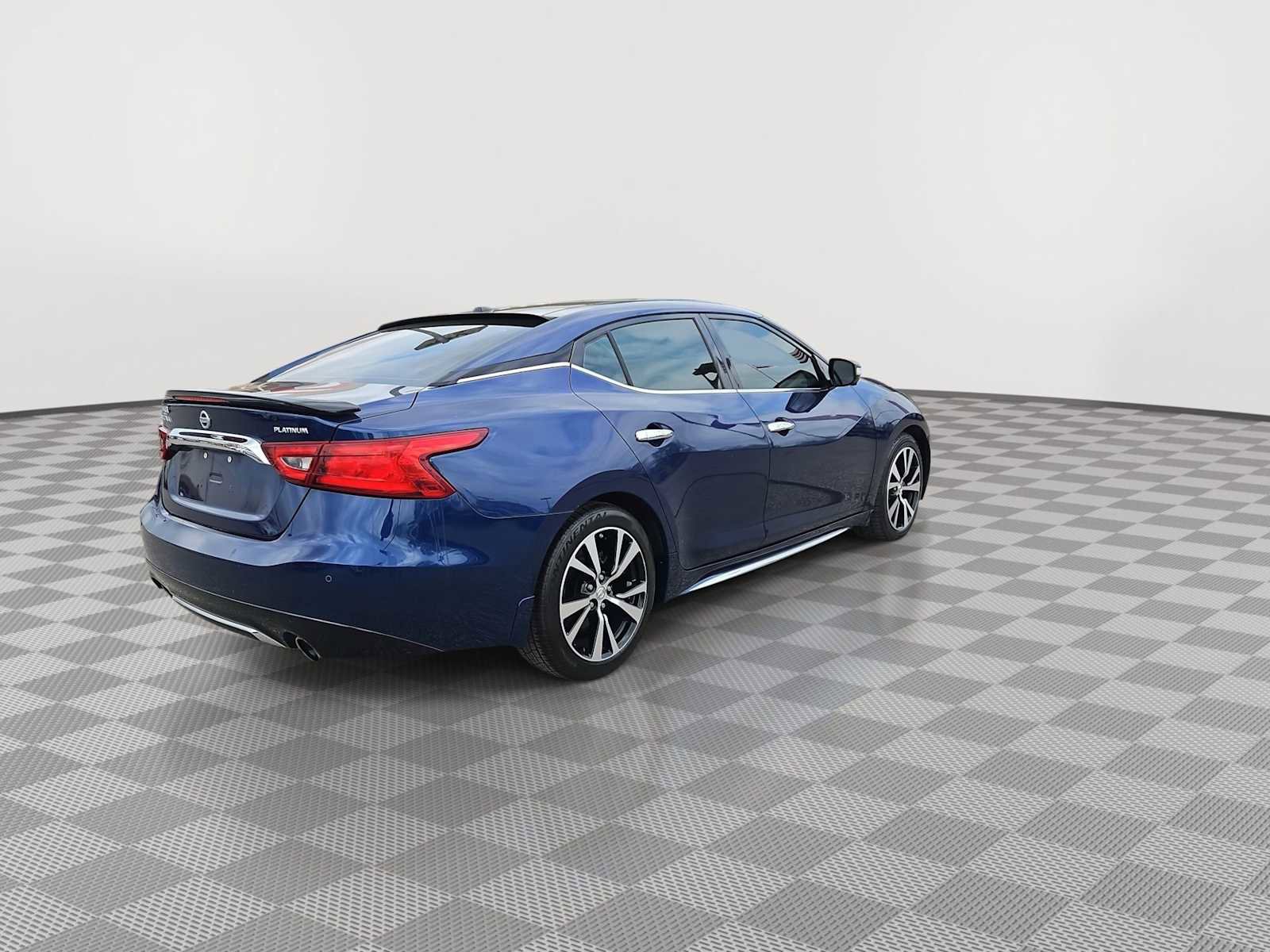 Used 2017 Nissan Maxima Platinum image 8
