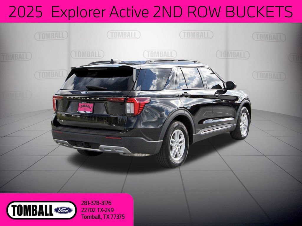 Used 2025 Ford Explorer Active w/ Active Comfort Package image 8