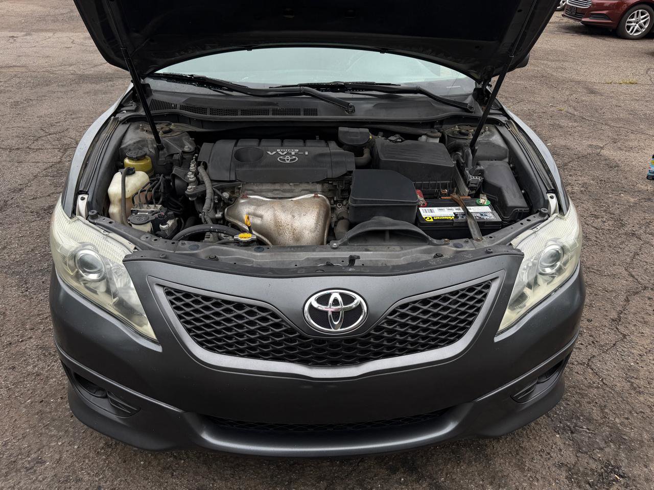 Used 2010 Toyota Camry SE FWD image 24