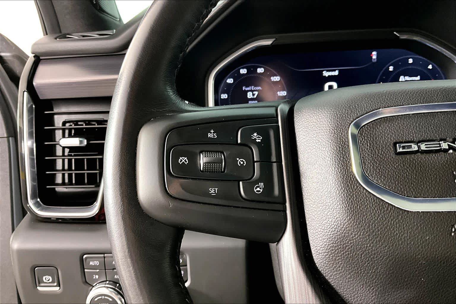 Used 2026 GMC Sierra 2500 Denali Ultimate w/ Max Trailering Package AWD/4WD image 23
