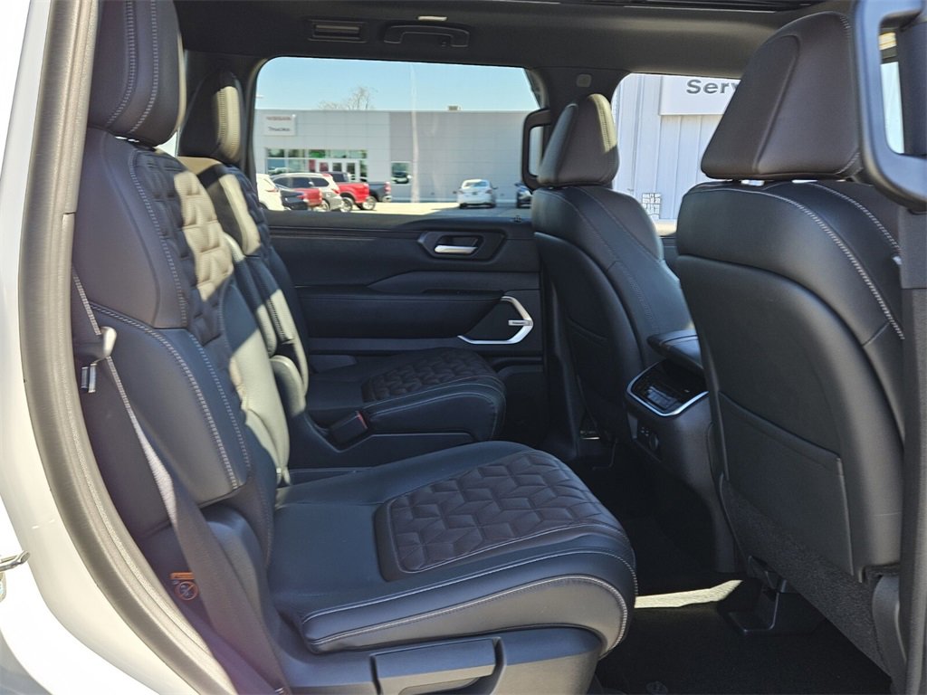 New 2026 Nissan Armada Platinum image 15