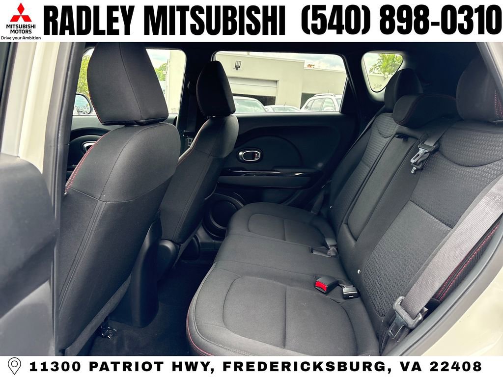 Used 2014 Kia Soul + FWD image 15
