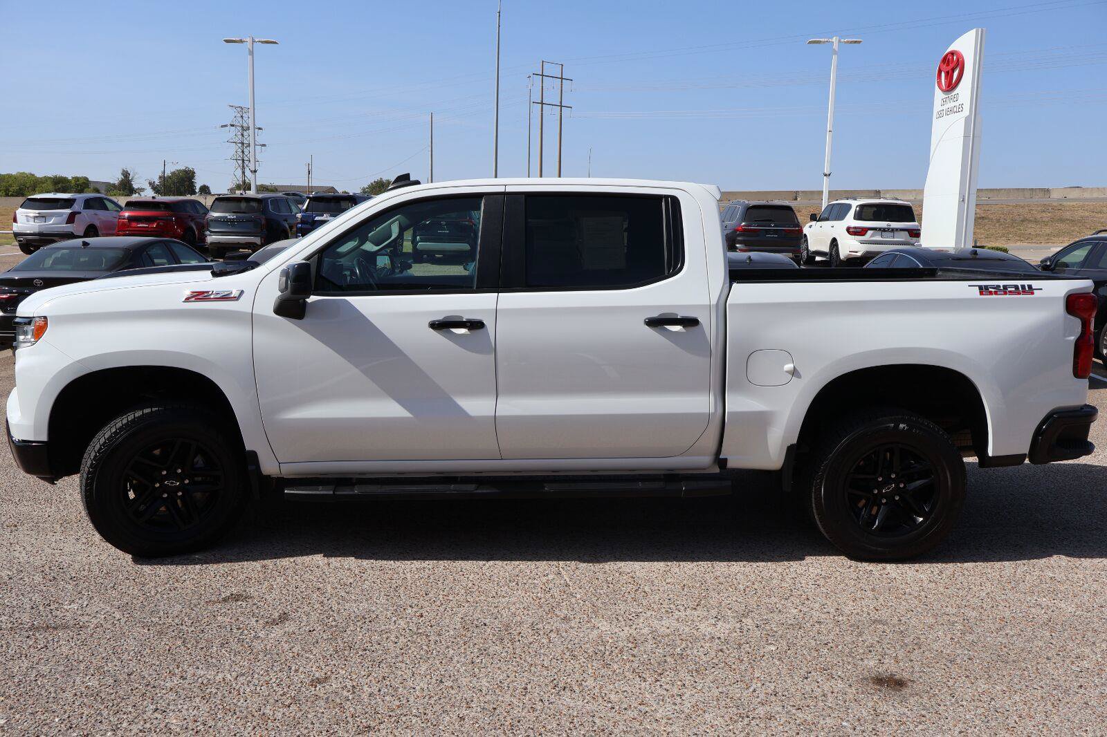 Used 2024 Chevrolet Silverado 1500 LT Trail Boss w/ Protection Package AWD/4WD image 6