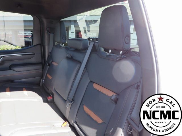 Used 2025 GMC Sierra 1500 AT4 image 44