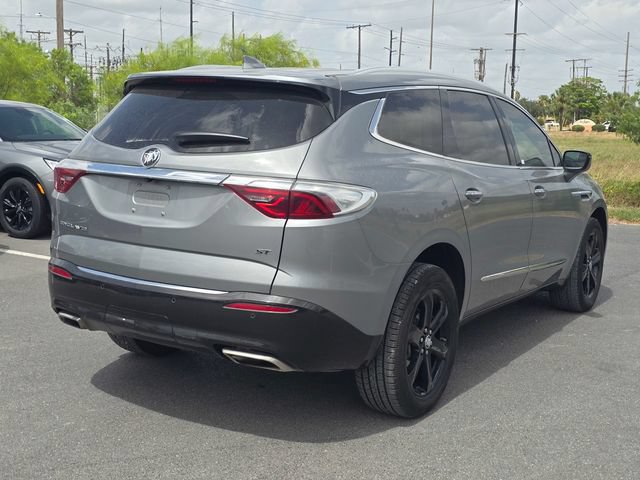 Used 2023 Buick Enclave Essence w/ Sport Touring Edition FWD image 5
