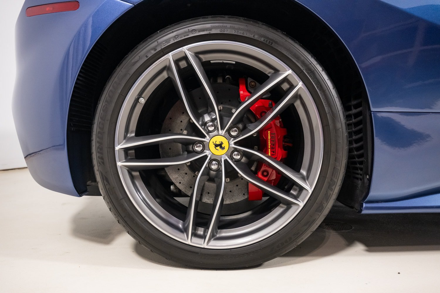 Certified 2019 Ferrari 488 Spider RWD image 23