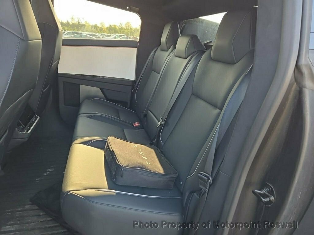 Used 2024 Tesla Cybertruck Cyberbeast AWD/4WD image 4