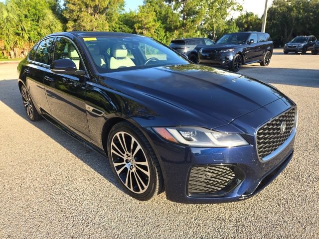 Used 2024 Jaguar XF R-Dynamic SE RWD image 7