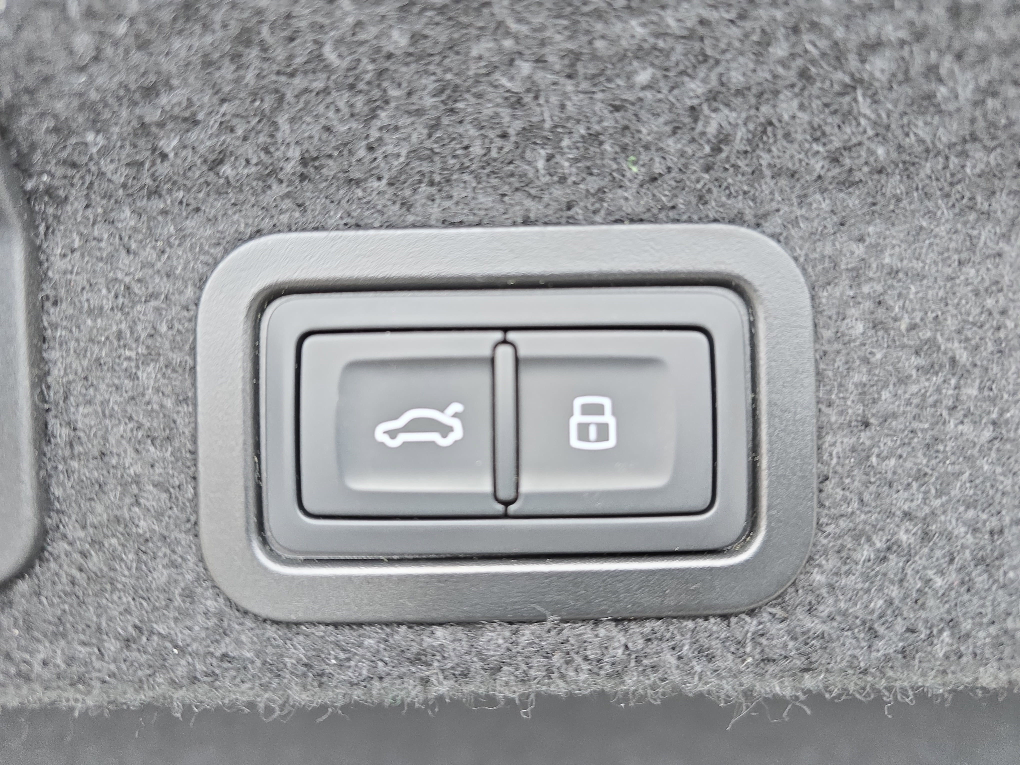 Certified 2025 Audi A6 Premium Plus image 13