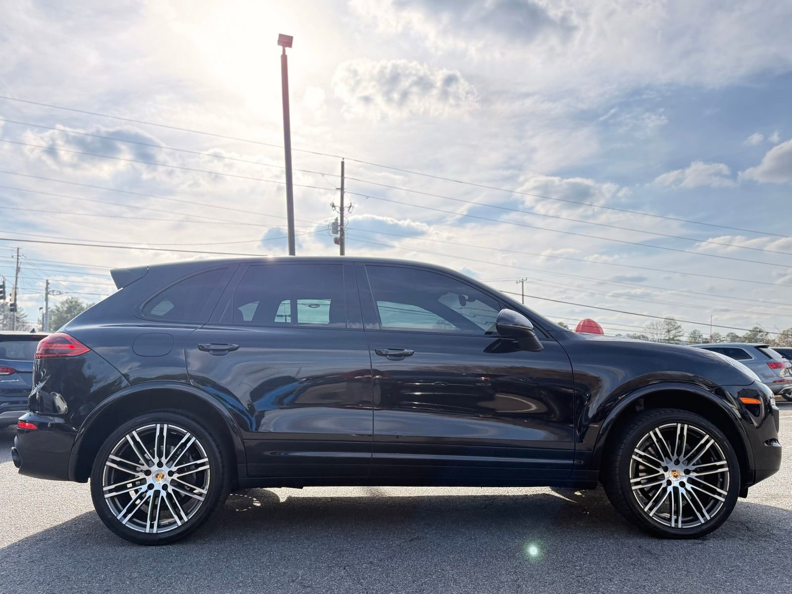 Used 2017 Porsche Cayenne image 6
